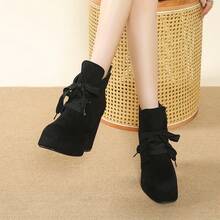 Sepatu Bot Ankle Wanita Hak Tebal Ujung Bulat Baru 2026, Menambah Tinggi Badan, Sepatu Bot Ankle Serbaguna dengan Gesper, Mode Musim Gugur/Dingin - Hitam - View 6
