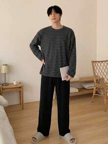 DAZY [AICJ Sleepwear]2件組男士休閒寬鬆睡衣套裝，條紋圓領長袖套頭上衣與長褲，秋季款 - 黑色 - 查看 4