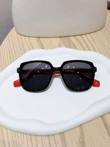 1PC 3-8Y Kids, Rivet Decor Square Frame With Silicone Temples, Chic Square Glasses, For Holiday Outdoor Trip & Daily Wear With Glasses Box - Multicolor - View 13