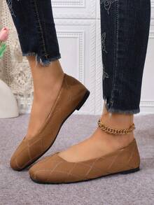 Women's Vintage Versatile Stitched Diamond Pattern Low-Cut Low-Top Flat Shoes - Brown - View 4