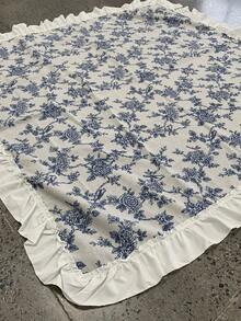 1PC White Base Blue Floral Printed Picnic Blanket With Ruffle Edge, Vintage Cottagecore Style, Soft Lightweight Fabric, Foldable & Portable, Outdoor Mat For Park, Beach, Backyard, Spring Summer Family Picnic Gathering - Ins Style - View 6