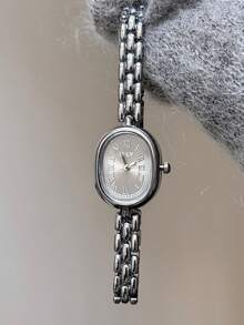 Jam Tangan Quartz Oval Vintage Wanita Warna Perak, Dial Abu-abu, Penanda Angka Romawi, Gelang Rantai Perak - Perak - View 1