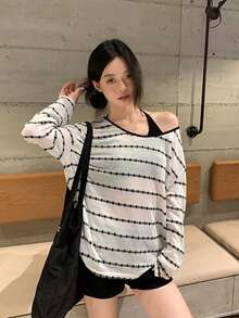 Kaos Lengan Panjang Bergaris Putih Wanita, Baju Pelindung Matahari Tipis Berlubang untuk Musim Panas, Atasan Bahu Asimetris Longgar Dua Arah (Lapisan Dalam Tidak Termasuk) - Putih - View 5