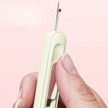 1Pc/2Pcs Easy-To-Use Threading Tool For Elderly, Multi-Function Manual Sewing Aid Tool, Built-In Thread Unraveler, Needle Detachable And Threading Device - Multicolor - View 6