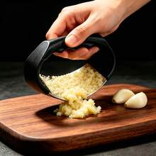 1pc Garlic Crusher, Manual Garlic Press, Aluminum Alloy Garlic Mincer Garlic Puree Maker Manual Ginger Garlic Crusher, Kitchen Gadget - Small - View 3