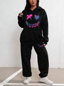 Bộ đồ mặc nhà 2 món nữ, áo hoodie tay dài và quần dài in họa tiết trái tim gradient graffiti & mặt cười - màu đen - Xem 3