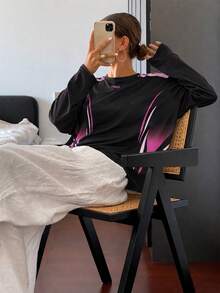 Kaos Olahraga Lengan Panjang Wanita Motif Garis Huruf dan Blok Warna, Kerah Bulat - Hitam - View 2