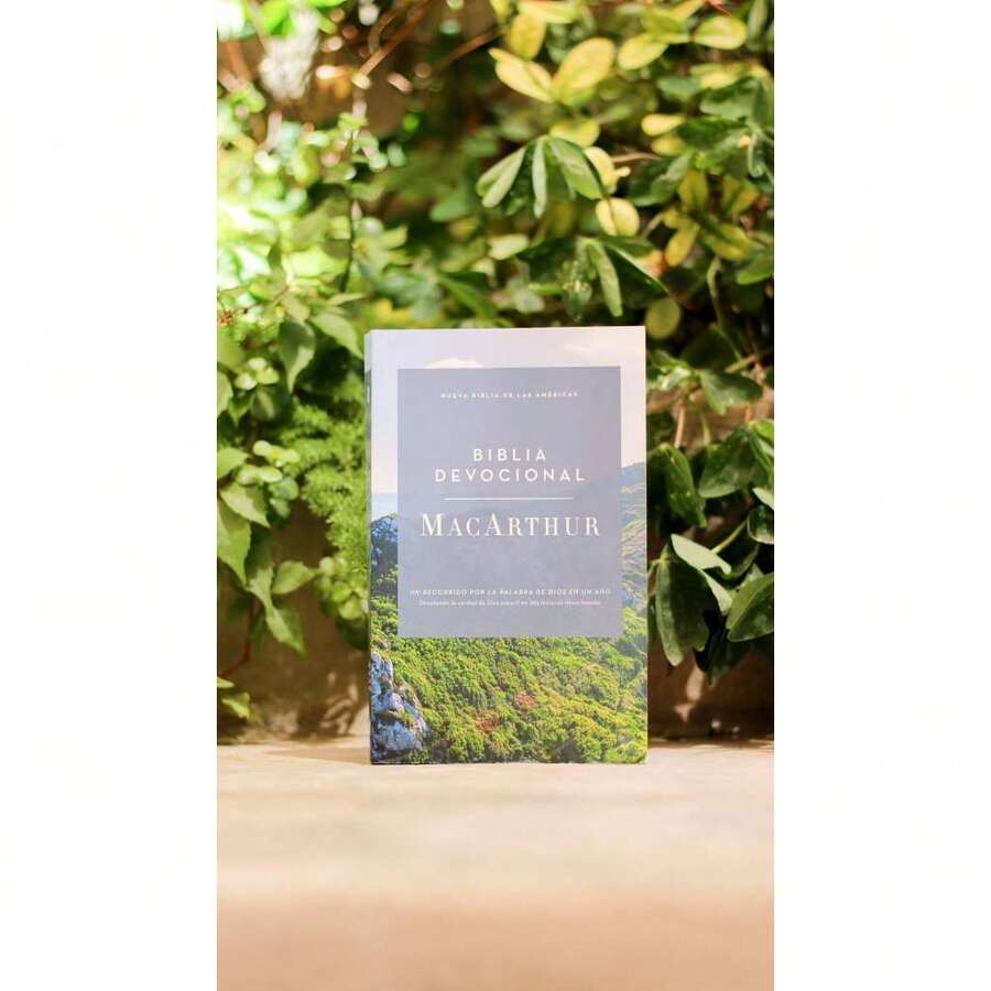 NBLA Devotional Bible, Rustic Cover, 9.25pt Font, With Daily Reflections And Notes By John MacArthur For Better Understanding Of Scripture - Single Book - View 1