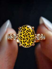 Women's Yellow Leopard Print Oval Statement Ring, Gold Tone Transparent Rhinestone Decor Fashion Ring, Eye-Catching Animal Print Cocktail Jewelry, Suitable For Party, Daily Wear And Gifting - Multicolor - View 1