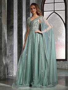 Gaun Malam Panjang Wanita Elegan dengan Leher V dan Lengan Lonceng Bordir, Cocok untuk Pesta Dansa atau Makan Malam - Mint Green - View 4