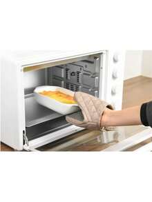 1pc Fish Pattern Silicone Heat Resistant Glove, Thickened Anti-Scald Pot Glove, Non-Slip Kitchen Glove For Baking, Roasting And Daily Cooking, With Cute Fish Pattern Silicone Surface, Adds Fun To Kitchen Baking, Thickened Composite Fabric With Silicone Surface Effectively Blocks High Temperature, Prevents Burns When Handling Hot Pots And Baking Trays, Raised Fish Pattern Increases Friction For Secure Grip On Cookware, Fine Stitching Prevents Tearing, With Hanging Loop For Easy Storage - View 5