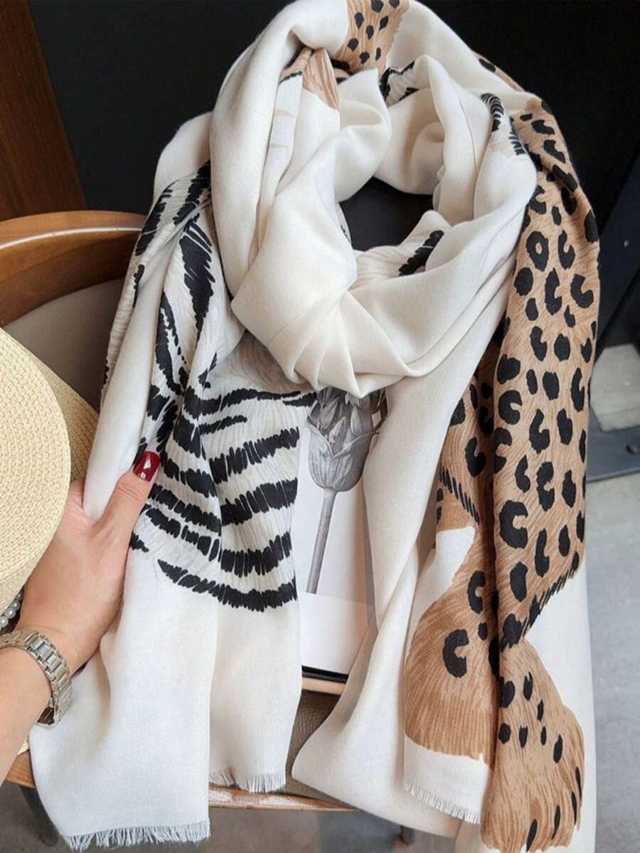 1件新款甜美愛心流蘇女款圍巾,薄款春夏防曬披肩,適合旅行、海灘與冷氣房使用 - 白色 - 查看 1