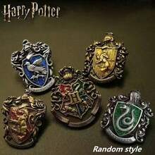 Warner Bros 1pc Authentic "Harry Potter" Hogwarts Metal Brooch, Vintage Enamel School Emblem Lapel Pin, Cosplay Costume Accessory, Party Gift, Christmas Gift (Random Style) - Multicolor - View 9