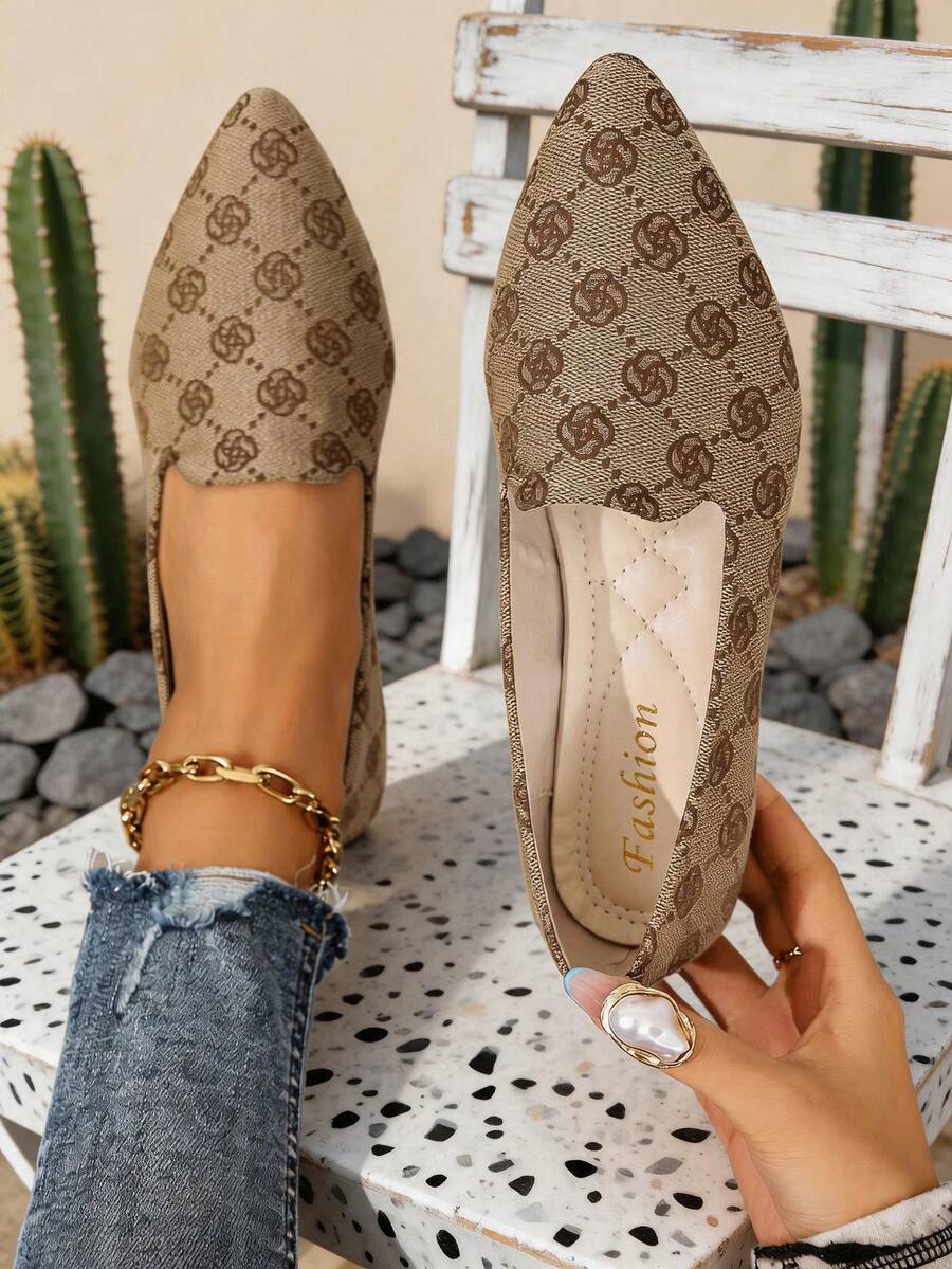 Khaki Letter Print Women's Flat Shoes, Minimalist Pointed Toe Slip-On, Versatile Casual Commuter Shoes - Khaki - View 1