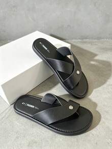 Men's Minimalist Metal Rivet Cross Strap Thong Sandals, Matte PU Upper, Non-Slip Wear-Resistant Rubber Flat Sole, Suitable For Home, Shopping, Beach, Daily Commute, Casual Slippers - Black - View 1