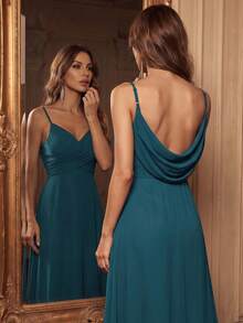 Gaun Malam Elegan Seksi dengan Tali Bahu Tipis, Leher V, dan Punggung Terbuka, Gaun Pernikahan Musim Gugur yang Kasual dan Chic - Teal Blue - View 8