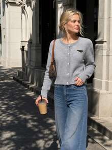 Women's Autumn Grey Round Neck Button Cardigan Short Knit Sweater, Triangle Badge Long Sleeve Jacket, Suitable For Coffee Date, Back To School, Christmas Outfit - Grey - View 7
