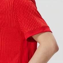Nike Swoosh Men's Breathable Crew Neck Short Sleeve T-Shirt - Red - Red - View 4