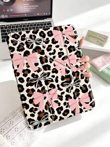 1件棕色豹紋粉色蝴蝶結平板電腦保護殼，適用於 iPad Mini6/Mini7/10.2/10.5/10.9 (Air4-Air8)/Pro 11/10th Gen/A16/Pro 11 2024，雙面彩繪圖案，透明壓克力背殼，絲綢質感 8 折支架，自動休眠/喚醒，內置筆槽，不含筆，部分機型附相機框 - 彩色 - 查看 2