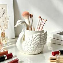 Tempat Kuas Makeup Angsa Timbul 3D Bergaya Manis, Wadah Penyimpanan Meja dengan Desain Sayap 3D Elegan, Tempat Pena Multifungsi untuk Meja Rias, Aksesori Dekorasi Meja untuk Kamar Asrama Perempuan - MultiWarna - View 6