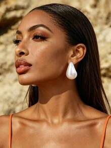 1 Pair Dopamine Water Drop Geometric Faux Pearl Stud Earrings For Women, Suitable For Cross-Border Vacation, Travel, Jewelry, Autumn/Winter Accessories - White - View 1