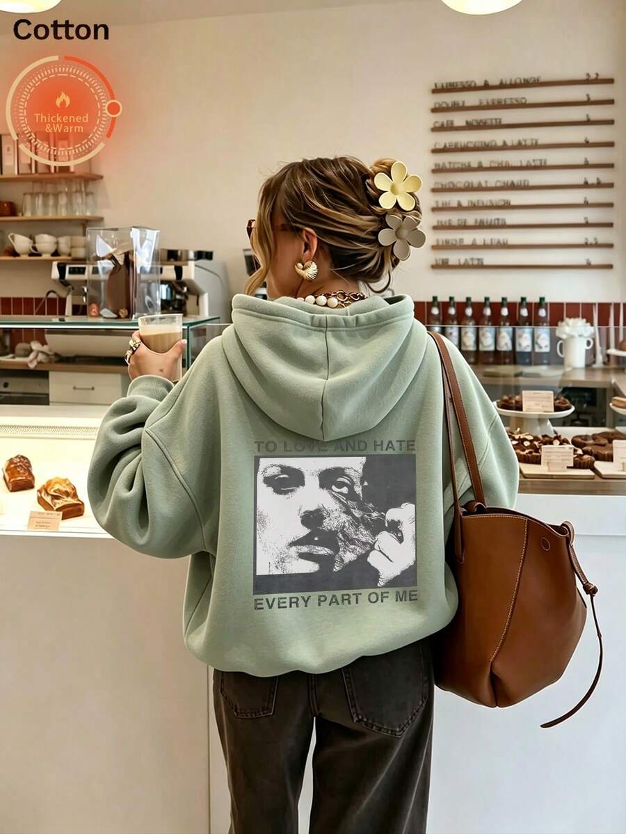 هودي نسائي بغطاء رأس، طباعة جرافيك لشكل عتيق على الظهر، هودي صوف ناعم بلون أخضر فاتح - الفاصوليا الخضراء - مشاهدة 1