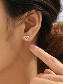 Pendientes de botón de corazón de circonita cúbica, regalo para el Día de San Valentín, Día de la Madre - Plateado - Ver 5
