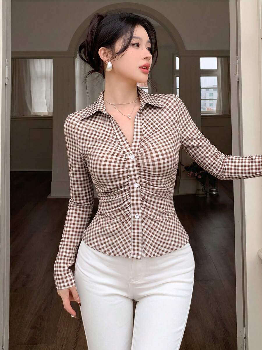 abyoxi 女款棕色與白色格紋翻領長袖修身襯衫,前胸百褶鈕扣開襟,優雅復古休閒風,適合辦公室、日常通勤、約會、外出,秋冬上衣 - 咖色 - 查看 1