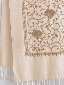 1件女款秋冬仿羊絨刺繡圍巾，加厚保暖披肩斗篷，附流蘇，波希米亞風旅行披肩 - 米色 - 查看 3