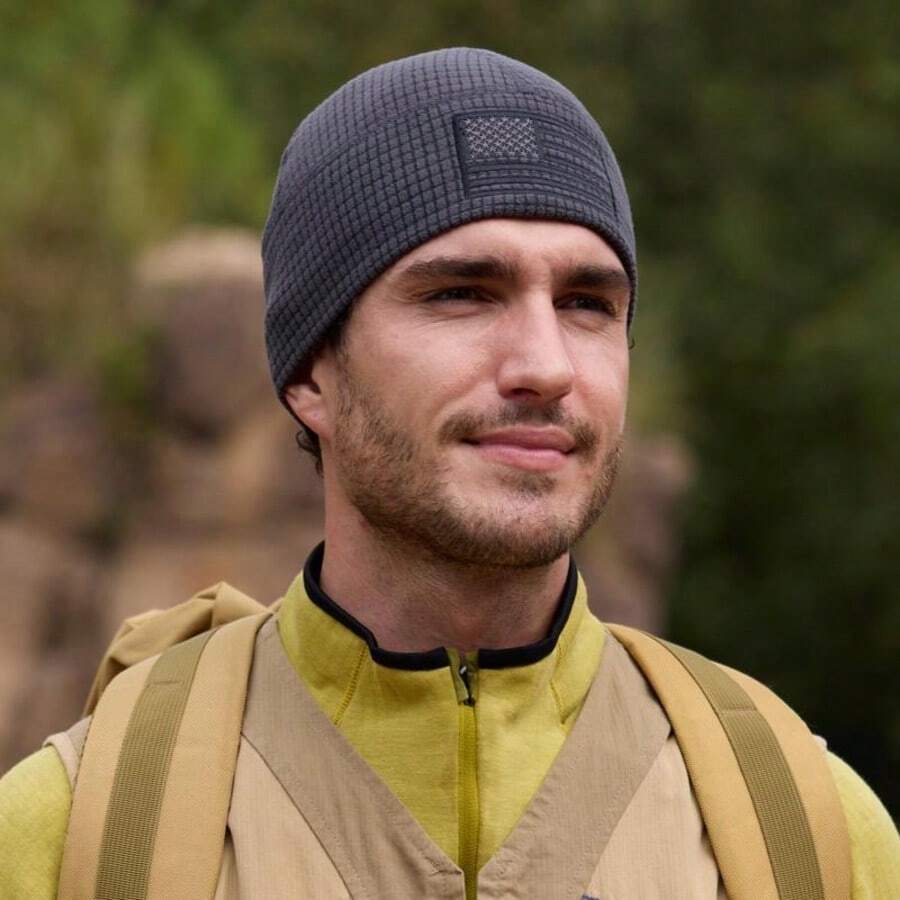 Men's American Flag Fleece Beanie, Waffle Grid Polyester Skull Cap, Soft Lightweight Thermal Patriotic Winter Hat For Running Hiking Cycling