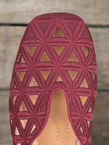1 Pair Solid Color Sports Hook & Loop Women's Flat Shoes, Suitable For All Seasons And Holidays - Burgundy - View 5