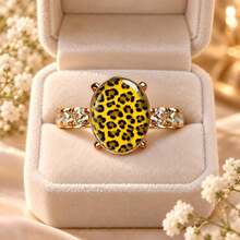 Women's Yellow Leopard Print Oval Statement Ring, Gold Tone Transparent Rhinestone Decor Fashion Ring, Eye-Catching Animal Print Cocktail Jewelry, Suitable For Party, Daily Wear And Gifting - Multicolor - View 4