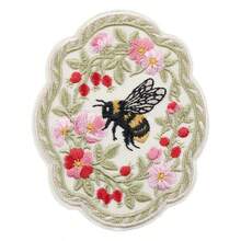 1pc Vintage Bee & Wild Berry Floral Embroidered Applique, Wavy Lace Bee Flower Iron-On Patch, Clothing Backpack DIY Decorative Badge - A - View 2