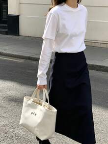 休閒極簡字母帆布托特包 純白色 3D 手提包 時尚極簡風女款托特包 高 CP 值百搭包款 適合媽媽、學生、上班族，適用購物與外出 - 白色 - 查看 8