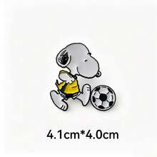 1pc Cartoon Cute Snoopy Alloy Brooch, Funny Anime Metal Badge, Japanese Style Versatile Unisex Student Pin, Stationery Accessory, Holiday Decoration, Halloween Gift (Random Style) - Multicolor - View 7