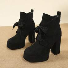 Sepatu Bot Ankle Wanita Hak Tebal Ujung Bulat Baru 2026, Menambah Tinggi Badan, Sepatu Bot Ankle Serbaguna dengan Gesper, Mode Musim Gugur/Dingin - Hitam - View 1