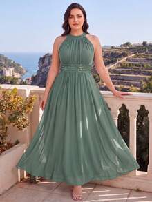 EVERPRETTY Plus Size Elegant Beaded Ruched Chiffon Halter Neck Green Bridesmaid Dress, Suitable For Evening Party, Wedding, Semi-Formal Occasion Guest Attire - Green - View 1