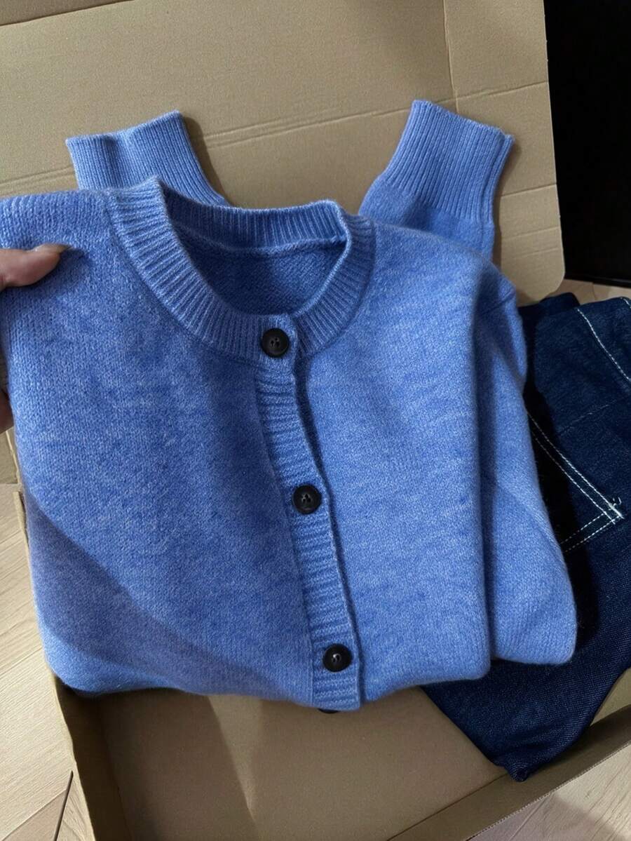 Mixed Blue Round Neck Knitted Cardigan, Minimalist Black Button Design, Soft And Thick Fabric. Loose Short Fit, Ribbed Hem Durable And Slimming, Versatile For Daily Wear, Suitable For Commuting And Casual Occasions. - Blue - View 1