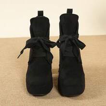 Sepatu Bot Ankle Wanita Hak Tebal Ujung Bulat Baru 2026, Menambah Tinggi Badan, Sepatu Bot Ankle Serbaguna dengan Gesper, Mode Musim Gugur/Dingin - Hitam - View 2