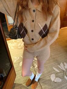 College Style Retro Lapel Argyle Knit Cardigan Women Fashion Set High Waist Bodycon Shorts - Khaki - View 6