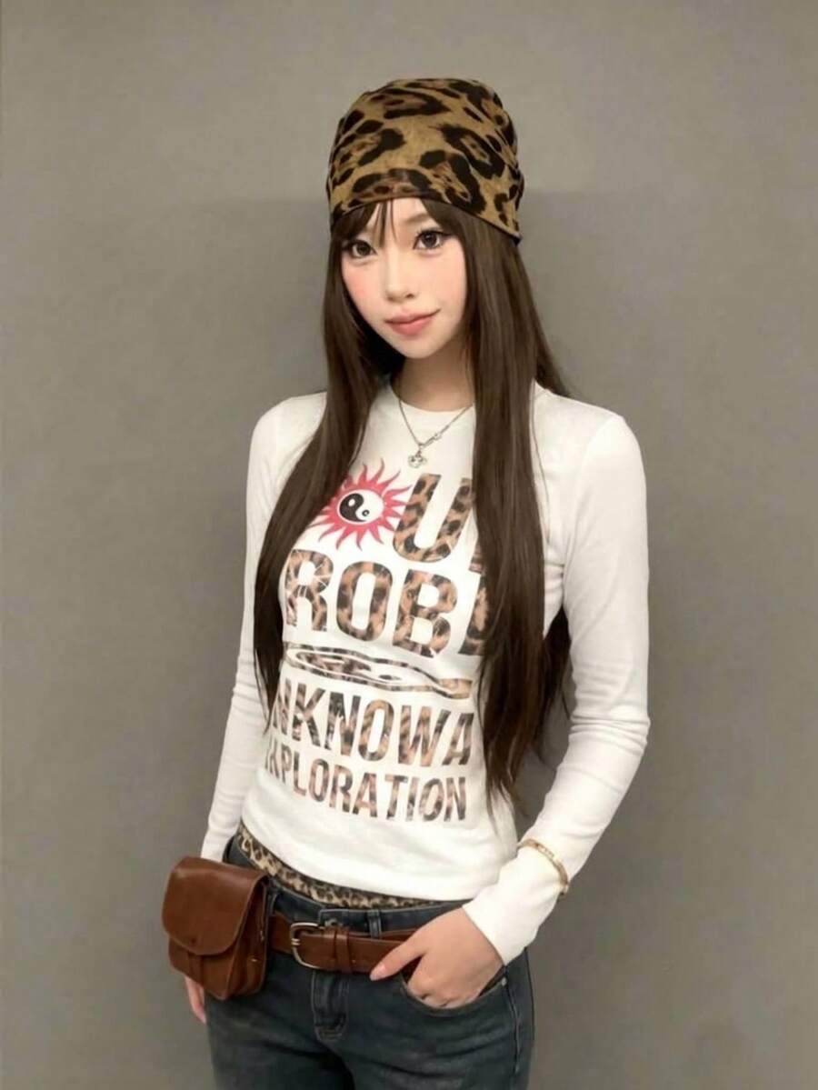 新世代Z世代Y2K短版長袖T恤女款 設計豹紋英文字母圖案 春秋韓風圓領百搭休閒修身上衣 - 白色 - 查看 1