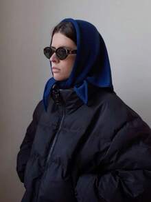 1件女款極簡純色常規羊毛圍巾，帕什米納披肩，秋冬學院風，適合季節過渡，日常穿搭，防風保暖，新年禮物 - 深孔藍 - 查看 3