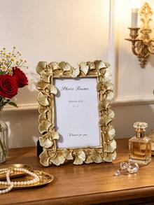 1pc European Style Gold Ginkgo Leaf Decorative Photo Frame, Horizontal/Vertical Use, Includes 1 Random Insert Paper, Ginkgo Carved Resin Desktop Frame, Vanity Photo Frame, Gilded Tabletop Frame, Cream Style Photo Frame Decor, Suitable For Photo Display Home Decor, Wedding Photo Frame, Portrait Frame, Soft Furnishing Frame, Studio Photo Frame, Housewarming Gift Photo Frame - Gold - View 6