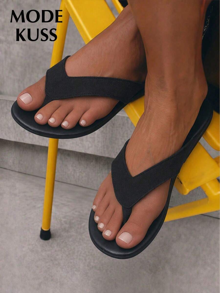 MODE KUSS 女款熱銷極簡黑色涼鞋 度假涼鞋 黑色夾腳拖 沙灘鞋 - 黑色 - 查看 1