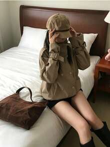 Jaket Trench Coat Pendek Gaya Inggris Warna Khaki dengan Kerah Tegak dan Kancing Ganda - Khaki - View 6