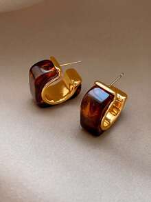 2pcs Of Vintage Amber Square-Shaped Elegant Old-Money Style Resin C-Shaped Hoop Earrings. Simple And Sophisticated C-Shaped Earrings, Perfect For Everyday Wear, Commuting, And Parties – Versatile And Subtly Luxurious Earrings. - Gold - View 2