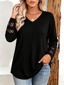 Plus Size Women's V-Neck 3/4 Sleeve Casual Loose Fit Top - Black - View 2