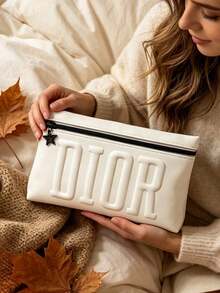 Dior This White Makeup Bag Is A Stylish And Versatile Handbag With A Large Capacity, Capable Of Storing Cosmetics And Lipsticks. It Features A Metal Zipper, Exquisite Details, And Easy Opening And Closing. - White - View 5