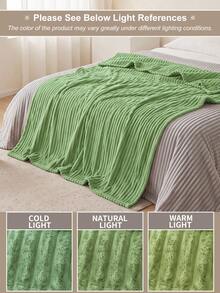 1pc Sofa Blanket, Green Bed Throw, Comfortable & Warm, Ultra-Soft & Breathable, Lightweight & Soft, Minimalist Fashion Design, All-Around Comfort, Suitable For Travel, Nap Blanket, Multiple Sizes Available, Machine Washable - Green - View 9