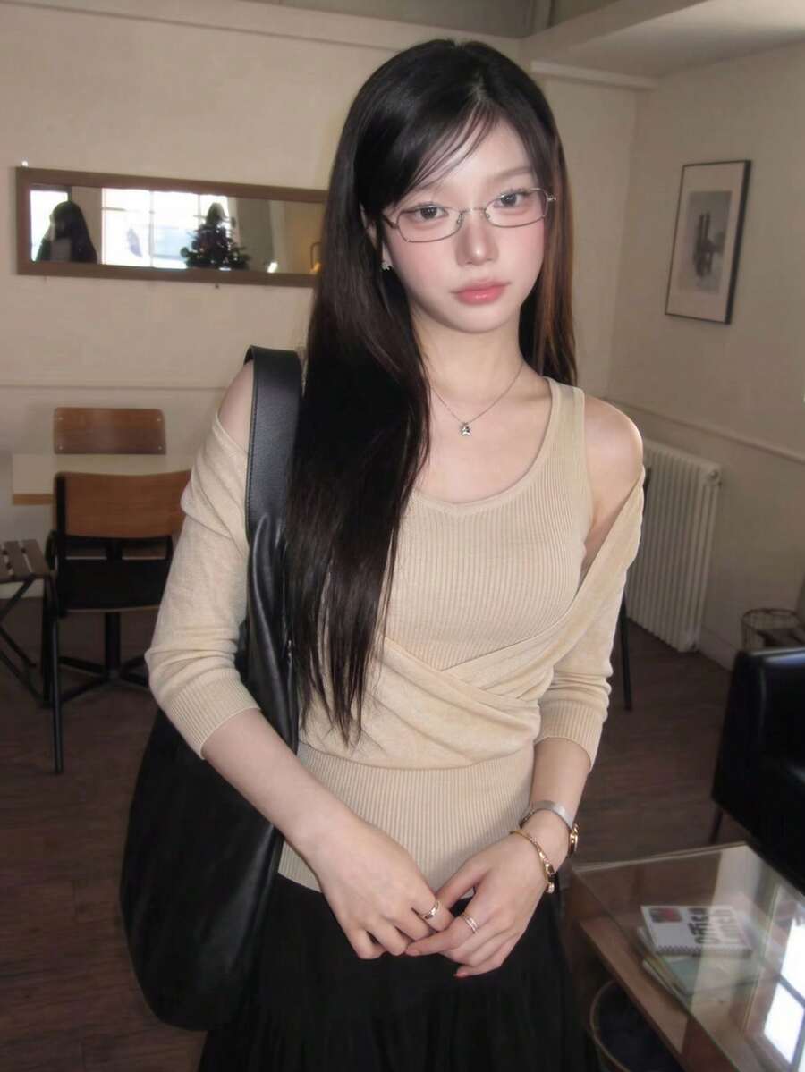 Autumn New Hot Girl Knitted T-Shirt Slim Fit Flattering 2 In 1 Cold Shoulder Design Knitted Top - Apricot - View 1